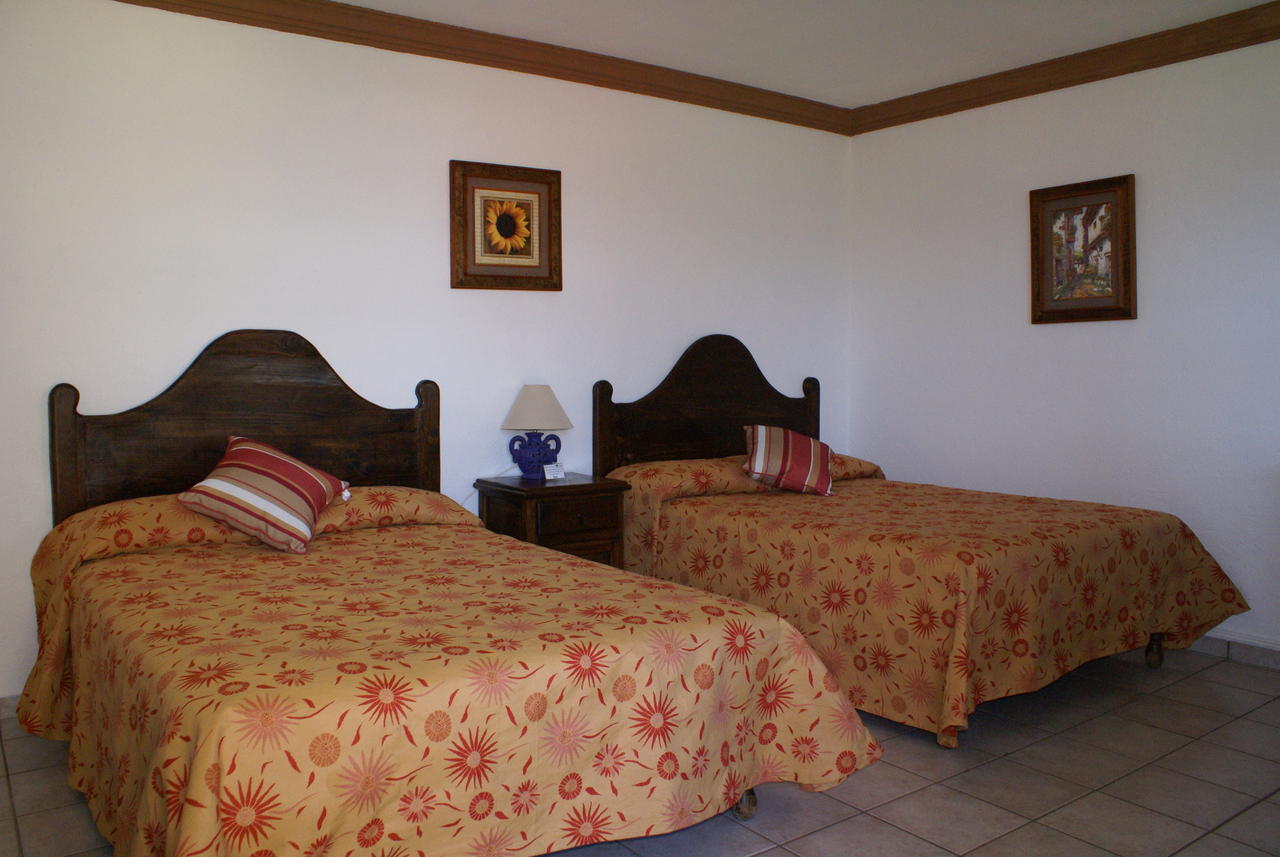 Hotel Los Sauces Villa Del Carbon Zimmer foto